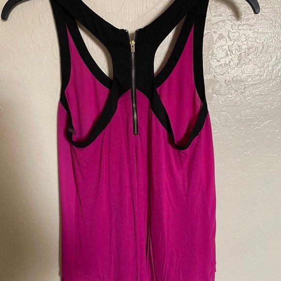 Top - Picture 2 of 5